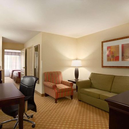 Country Inn & Suites By Radisson, Washington At Meadowlands, Pa Exteriör bild